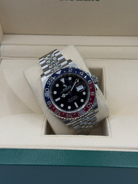 Rolex GMT Master II 126710 BLRO Image 5